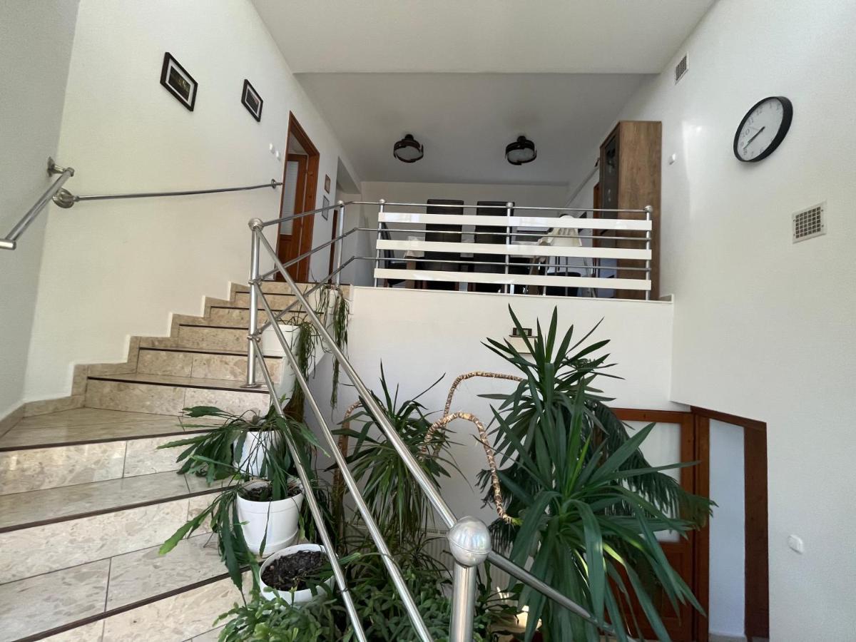 Mol-Ker-Vill Apartment Lenti Exterior foto