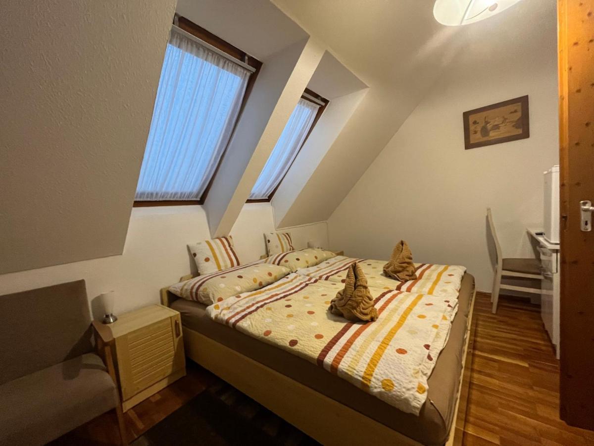 Mol-Ker-Vill Apartment Lenti Exterior foto