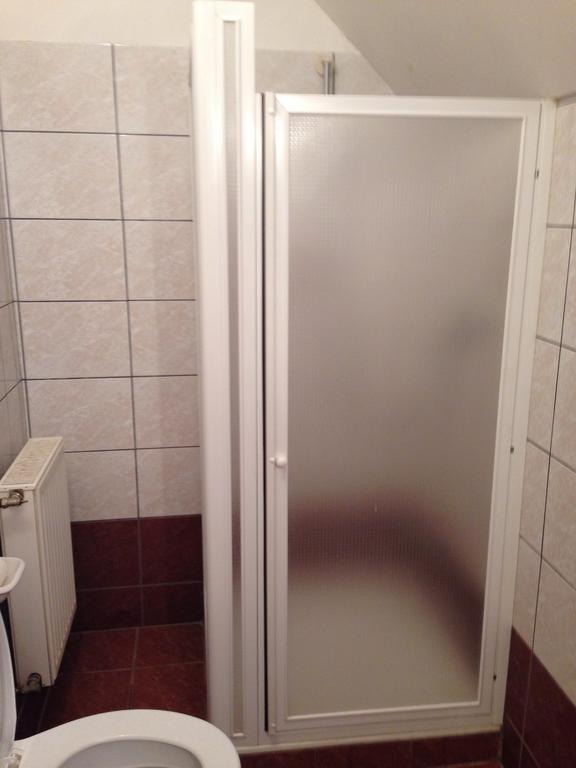 Mol-Ker-Vill Apartment Lenti Zimmer foto